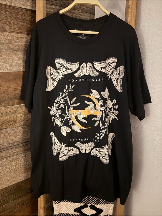 Other - 🆕 Evanescence Band Tee